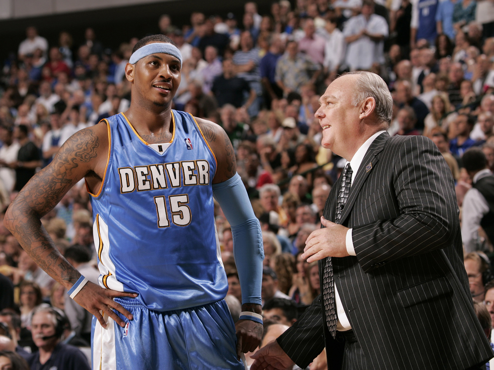 的表现更流 的表现更流