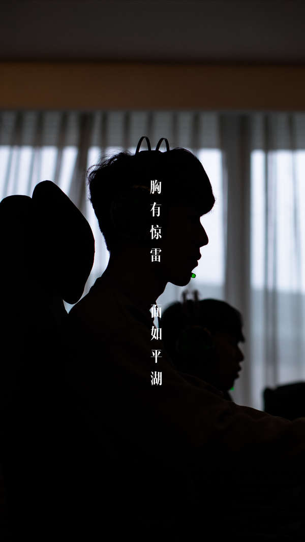 见的赛后抱 见的赛后抱